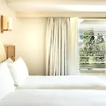 Ventura Saint-tropez, Tapestry Collection By Hilton Saint-Tropez